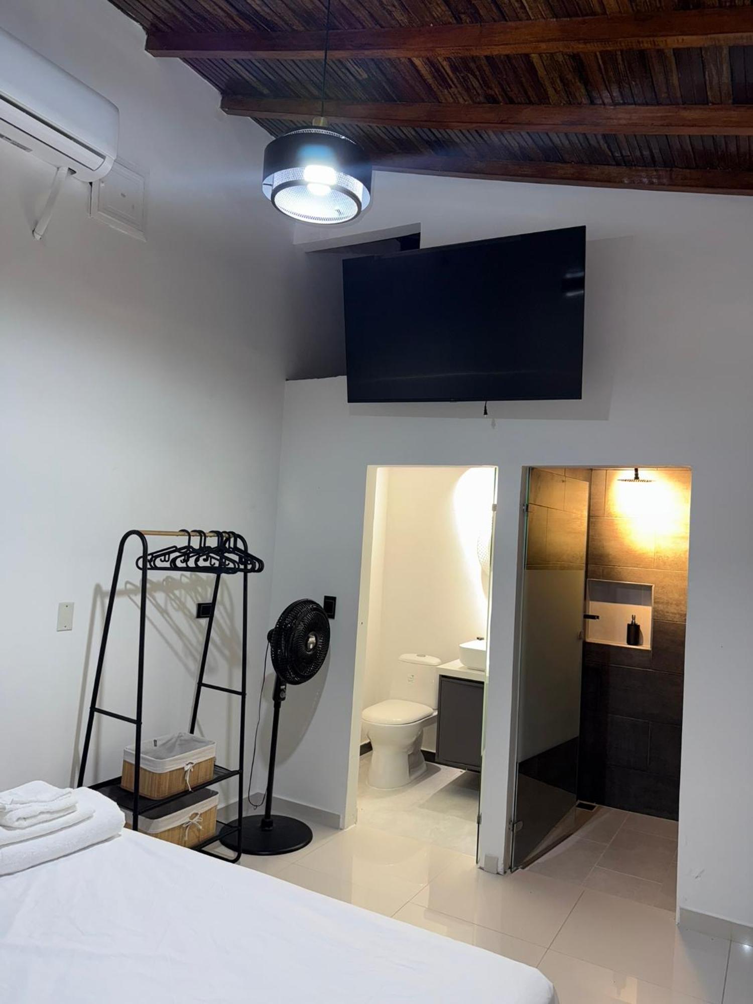 Clandestino - Hotel Boutique La Dorada Ngoại thất bức ảnh